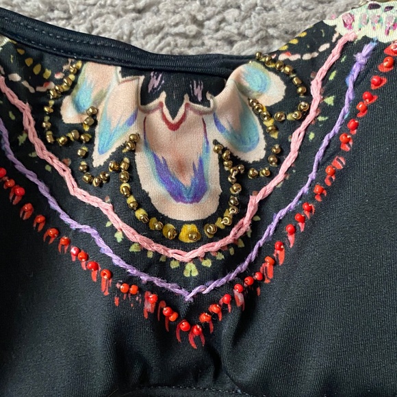 Pilyq San Sebastián Black Bikini with Vibrant Embroidery - Picture 5 of 16